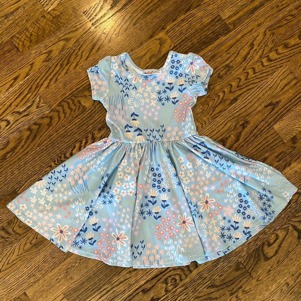 Dot dot smile size 3/4 cap sleeve dress